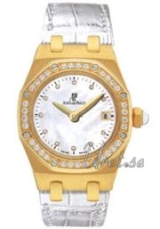 Audemars Piguet Royal Oak Lady Hours And Minutes Yellow Gold MOP Audemars Piguet Royal Oak Lady Hours And Minutes Yellow Gold MOP